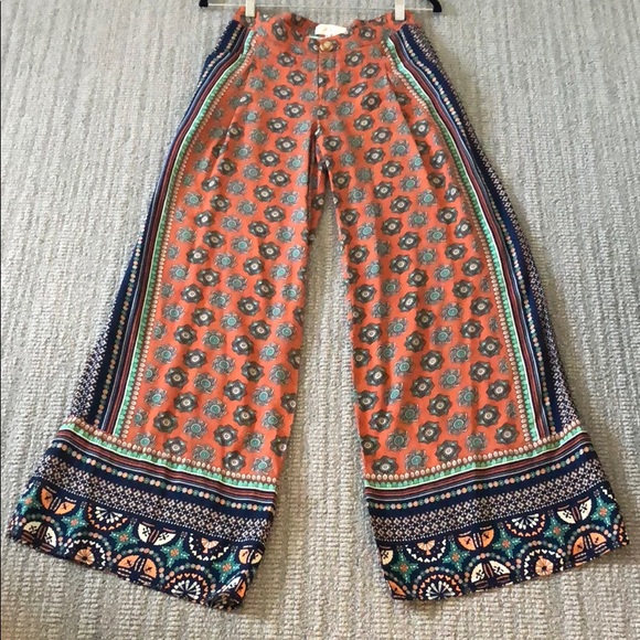 Anthropologie Pants - Anthropologie printed pants